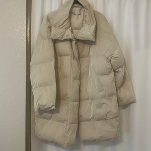 Long Zara puffer coat. Cream. No flaws. Size small. Fits slightly oversized